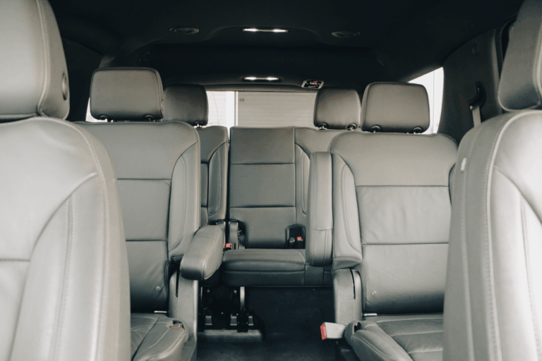 Nettoyage intérieur : Comment entretenir les sièges en cuir de sa voiture ?