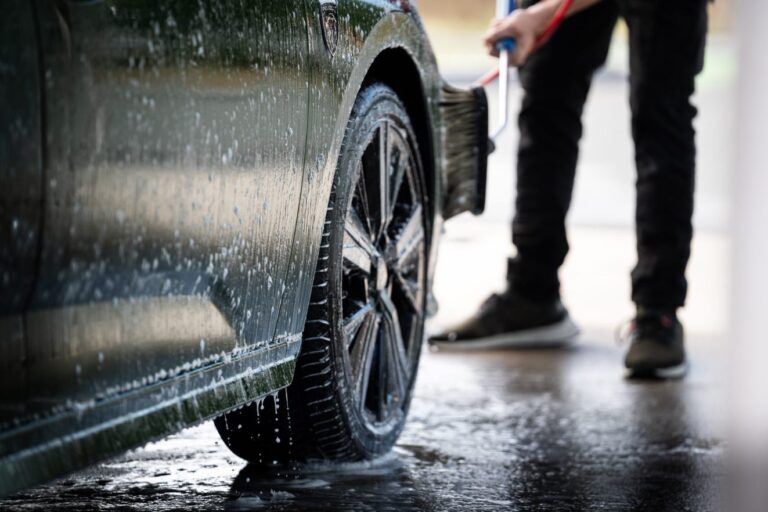 Comment nettoyer les jantes de votre voiture ?